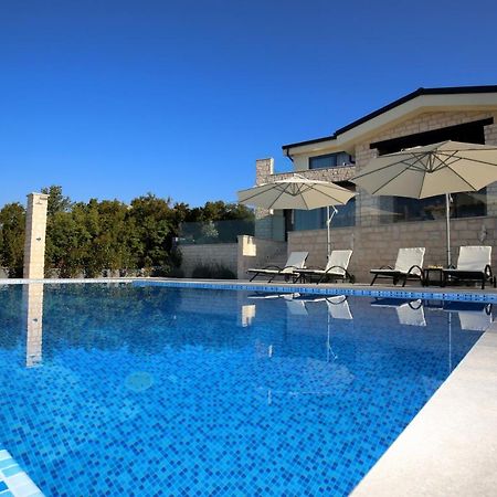Villa Infinity Smrika Luaran gambar