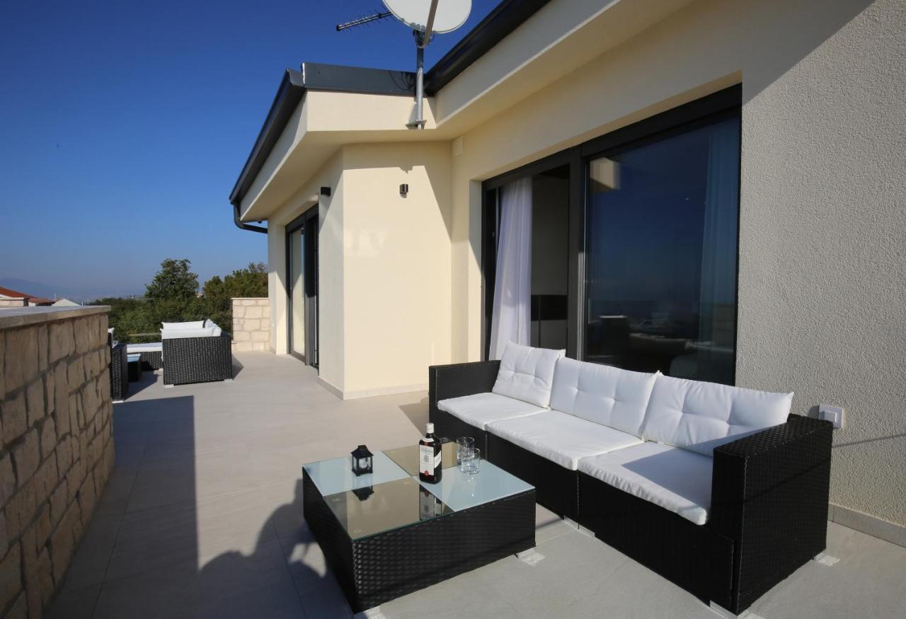 Villa Infinity Smrika Luaran gambar