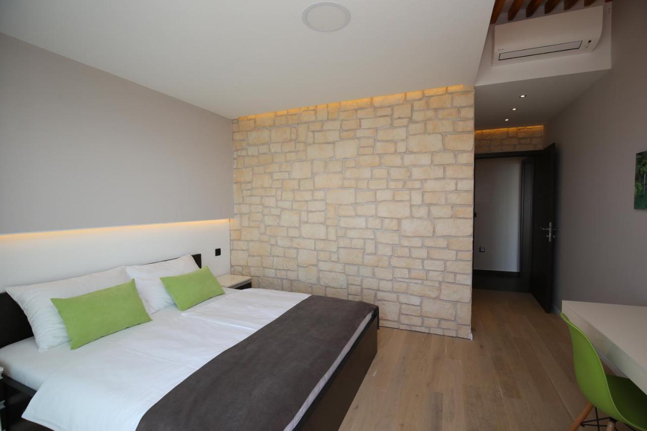 Villa Infinity Smrika Luaran gambar